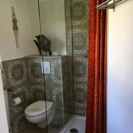 Gaestehaus Klaus לינה וארוחת בוקר