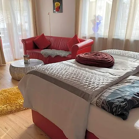 לינה וארוחת בוקר Gaestehaus Klaus