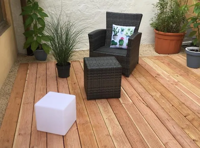 Gaestehaus Klaus לינה וארוחת בוקר מנדיג