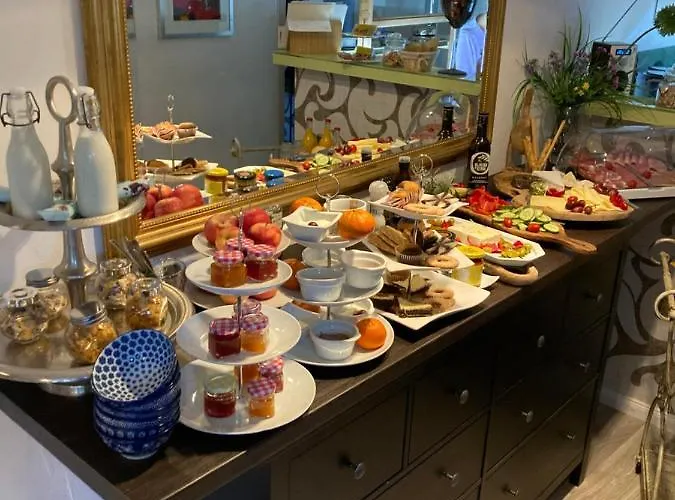 Gaestehaus Klaus לינה וארוחת בוקר