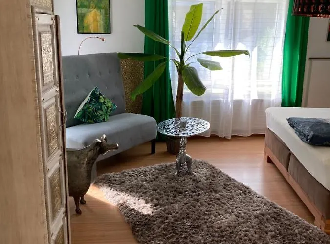 Gaestehaus Klaus לינה וארוחת בוקר